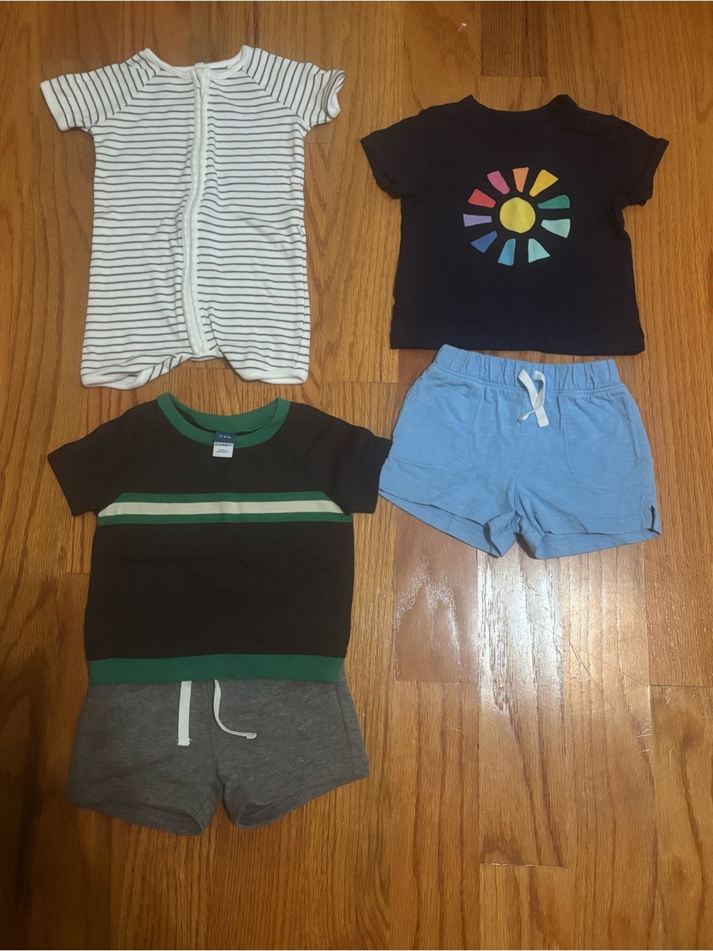 3-6 months - great condition (Mori romper, Primary & Old Navy tee and shorts!)